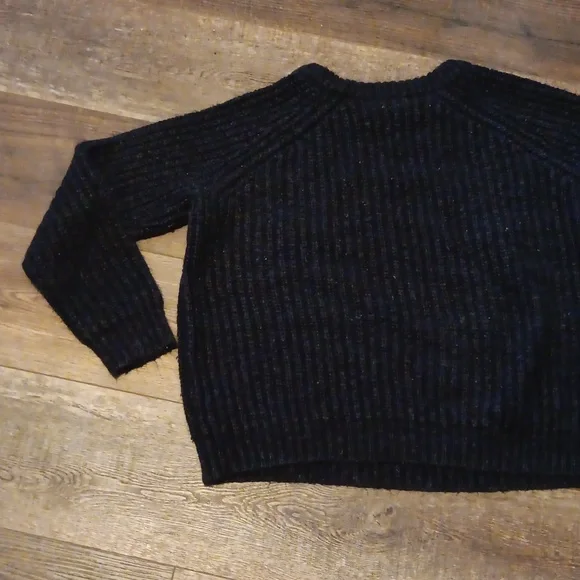 Cable knit sweater - Picture 7 of 7